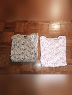 Two women's Floral Knit Tops Basix Venezia & Basic Edition 22/24 & 3X